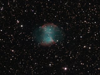 m27 - Планетарная туманность Гантель в созвездии Лисички